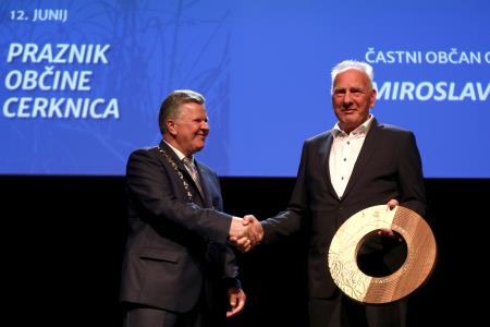 SLAVNOSTNA SEJA  48 FOTO LJUBO VUKELIČ